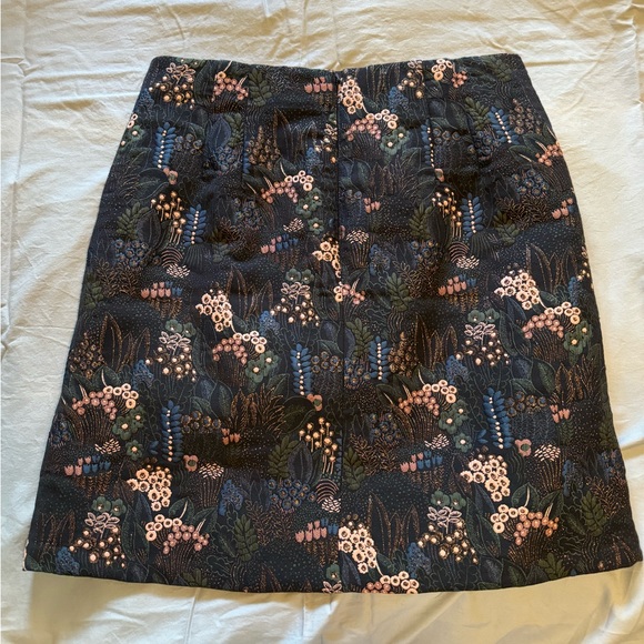 Ann Taylor Embroidered A Line Skirt Glittery - Picture 3 of 5